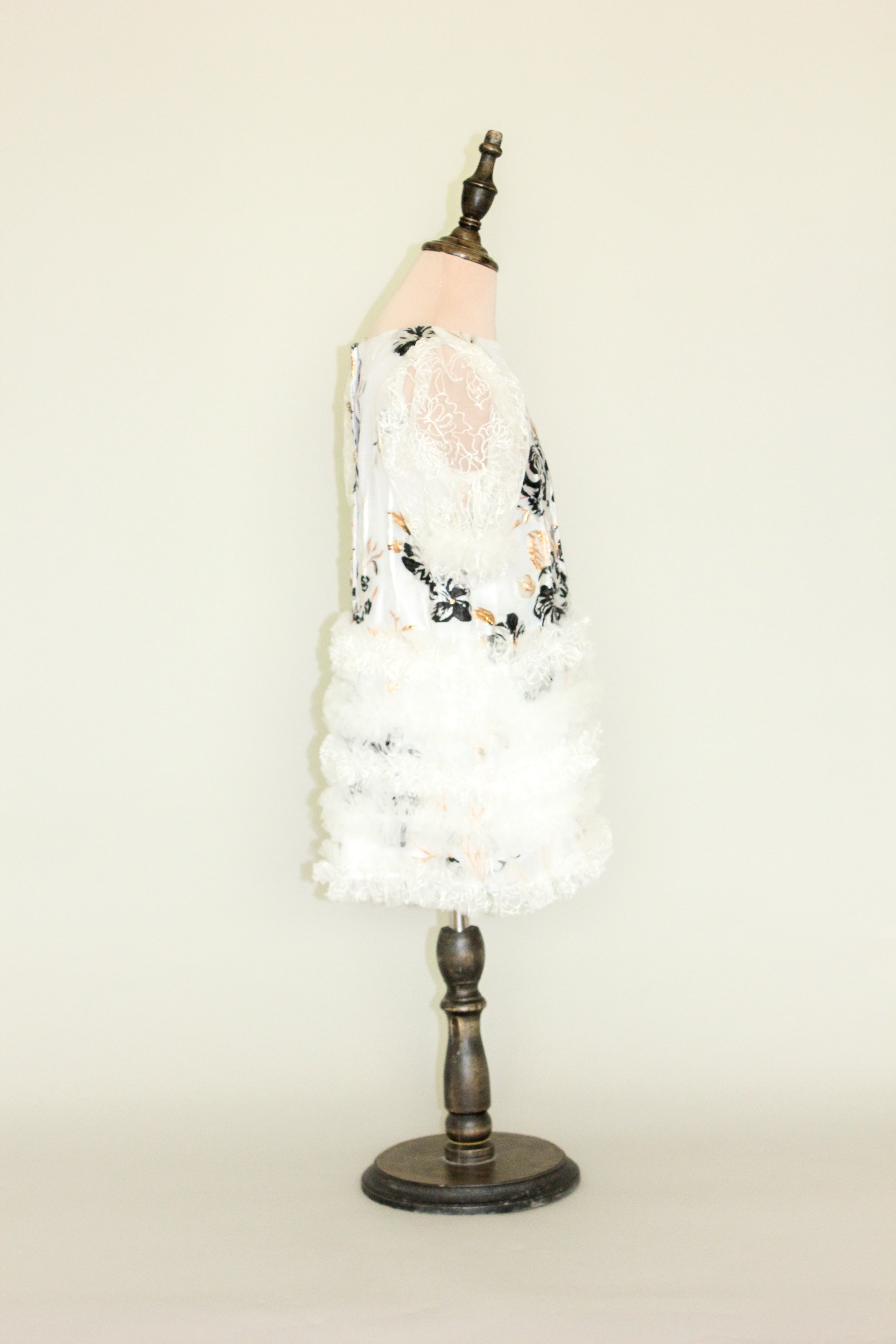 Dreamy Ruffled Lace Dress 4 -5 Years